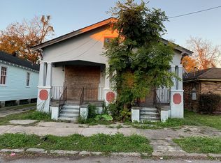 6123 Burgundy St, New Orleans, LA 70117