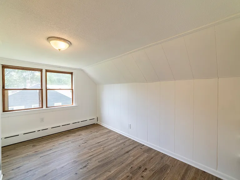 7535 Independence St — Photo 14
