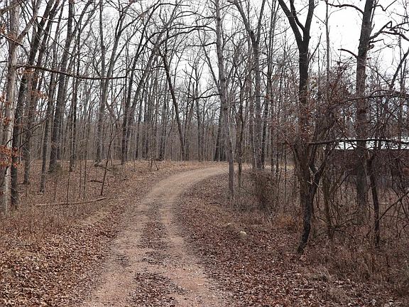 3rd image of Great Woods Rd