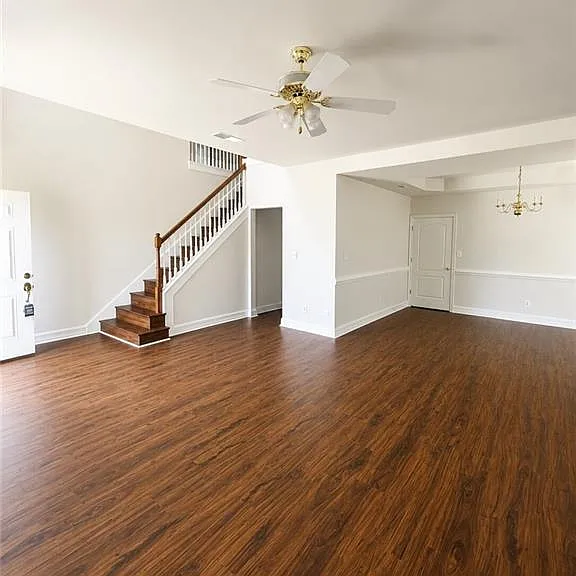 2900 The Terraces Way — Photo 4