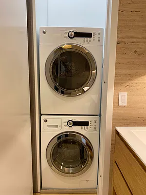 Rented by P A N Y | media 25