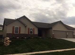 4210 Broken Rock Dr, Wentzville, MO 63385