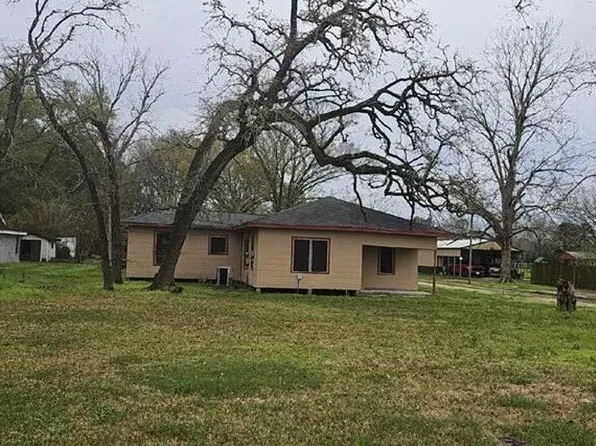 1003 Bob Smith Rd, Baytown, TX 77521