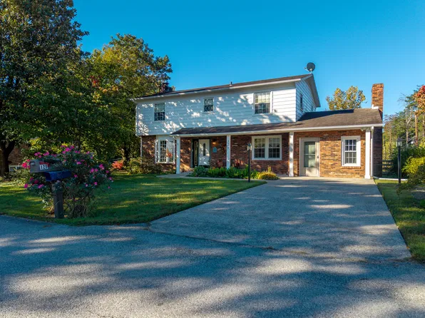 129 Circle Dr, Morehead, KY 40351