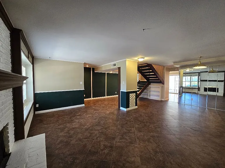 3030 El Camino Ave — Photo 7