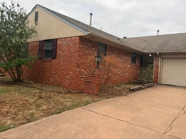 1000 Crown Dr, Edmond, OK 73034