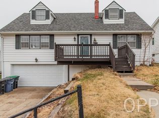 2321 S 49th St, Omaha, NE 68106