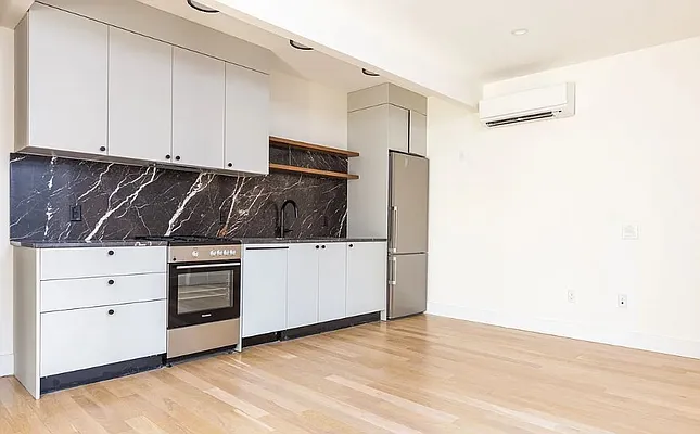 Rented by Dalan Rentals | media 50