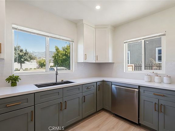 5th image of 910 Arwin St