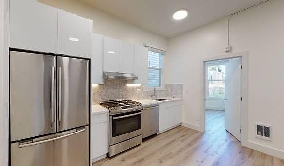 2nd image of 755 6th Ave #759-6