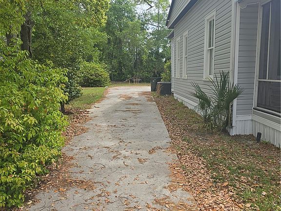3rd image of 1500 Clough St