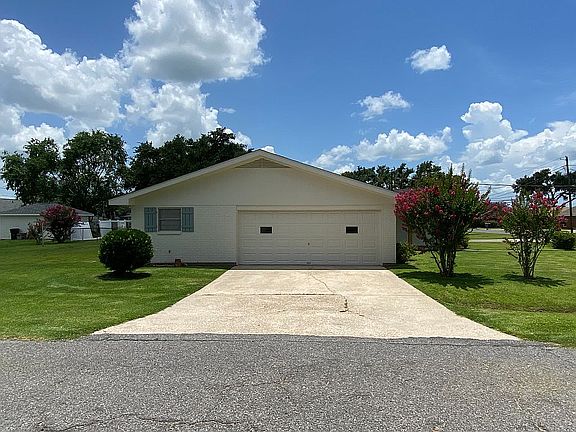 5th image of 1201 Park Dr