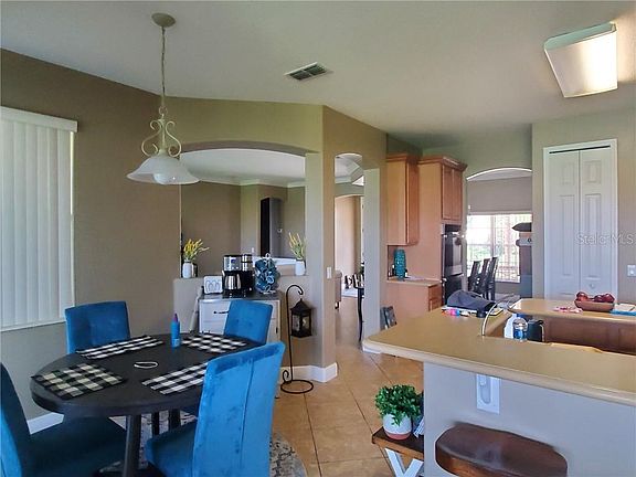 5th image of 3634 Weatherfield Dr