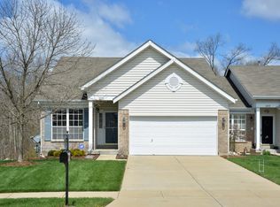 1237 Hunters Chase Dr, Eureka, MO 63025