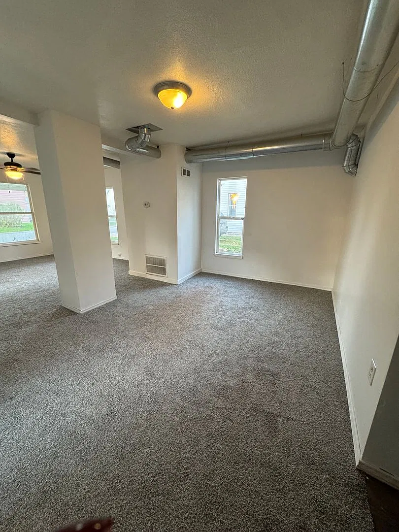 Check Out This 3-Bed/1-Bed House in Bluffton! — Photo 3
