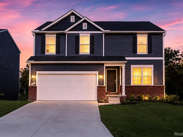 24416 Jade Dr, Farmington, MI 48336