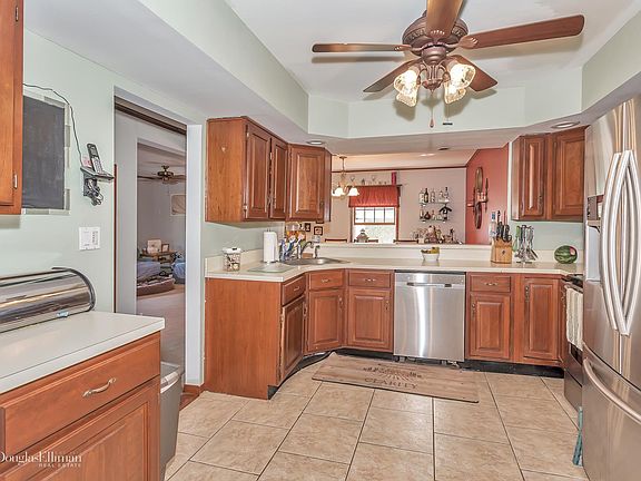 2nd image of 50 Ring Ln