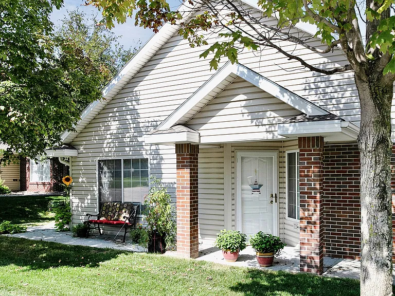 Orchard Village — Photo 32