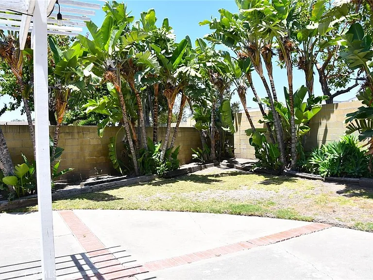 2169 N Mori Ln — Photo 31
