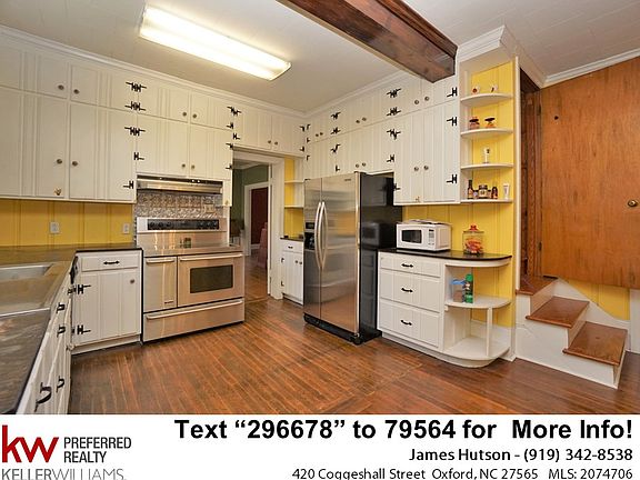 4th image of 420 Coggeshall St
