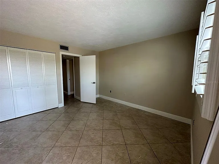 1641 Southwood St #1641 — Photo 11