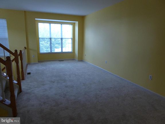 5th image of 2509 Clover Field Cir