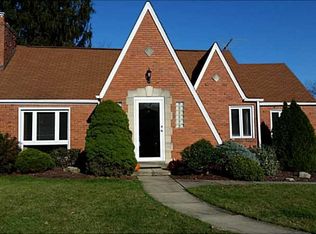 505 Maxwell Dr, Pittsburgh, PA 15236