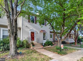525 Breckinridge Sq SE, Leesburg, VA