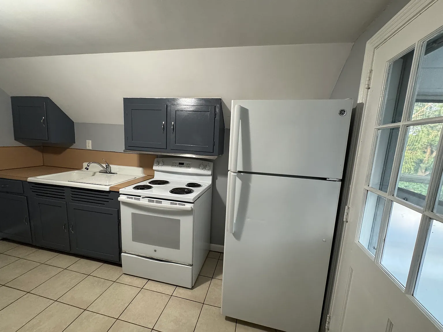 2 bed, 912 sqft, $1,700 — Photo 4