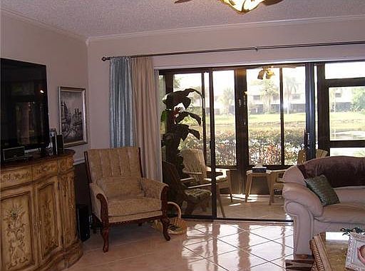 4th image of 3451 Carambola Cir S #2470
