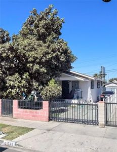 215 E 73rd St, Los Angeles, CA, 90003