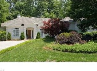 2800 Woodley Ct, Jamestown, NC 27282