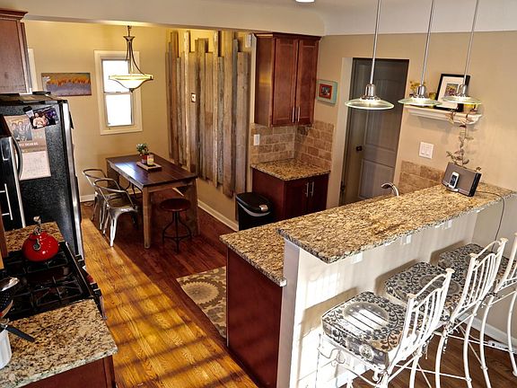 Kitchen/Dining