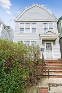 11 Bayview Ave, Jersey City, NJ, 07305