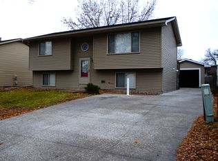 10470 Palm St NW #5, Minneapolis, MN 55433