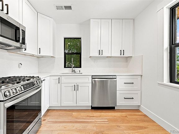 2nd image of 1448 Niagara Street
