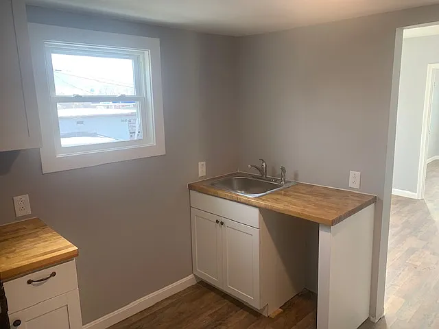7 Clover St — Photo 2