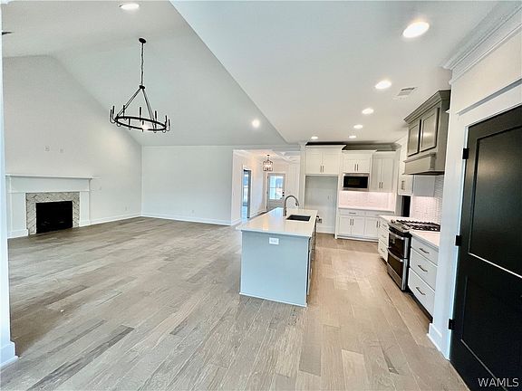 3rd image of 11164 Dooley Cir