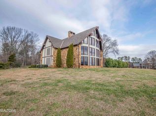 1006 Foxdale Dr, Maryville, TN 37803