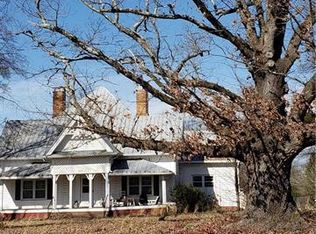 205 N Main St, Grover, NC 28073