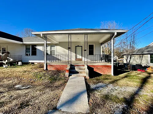 105 Summit St Photo 1
