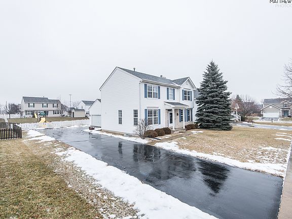 3rd image of 3009 Carlyle Ct