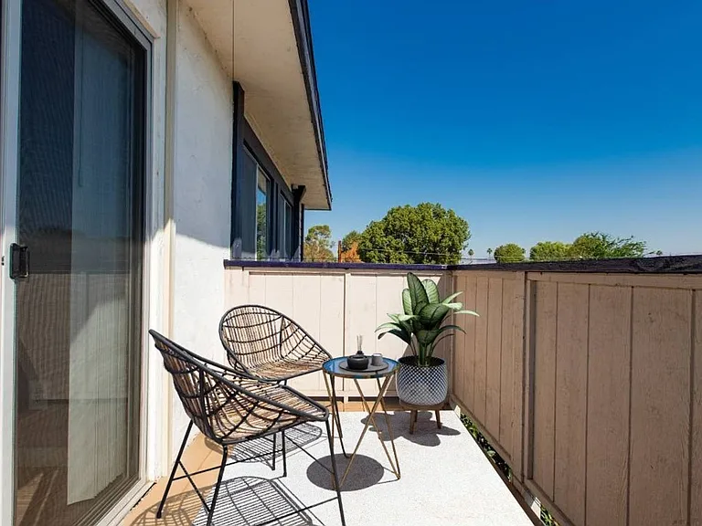 478 Van Houten Ave — Photo 2