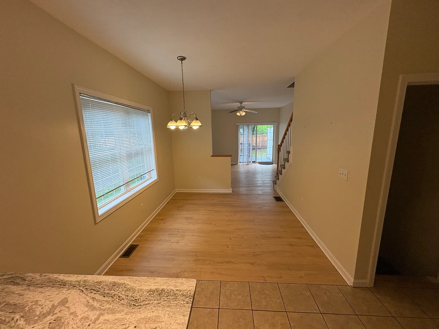 2 bed, 1.5 bath, 1150 sqft, $2,600 — Photo 3