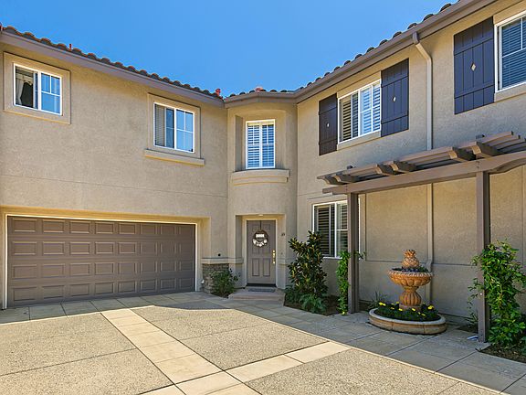 5th image of 6454 Alexandri Cir