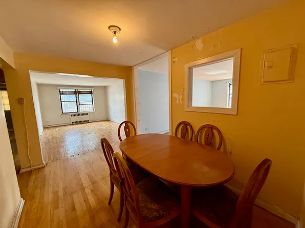 1119 Ocean Parkway image 8 of 17