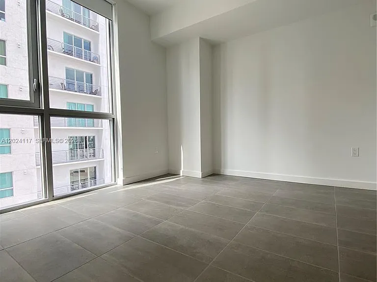 227 NE 2nd St #1701 — Photo 17