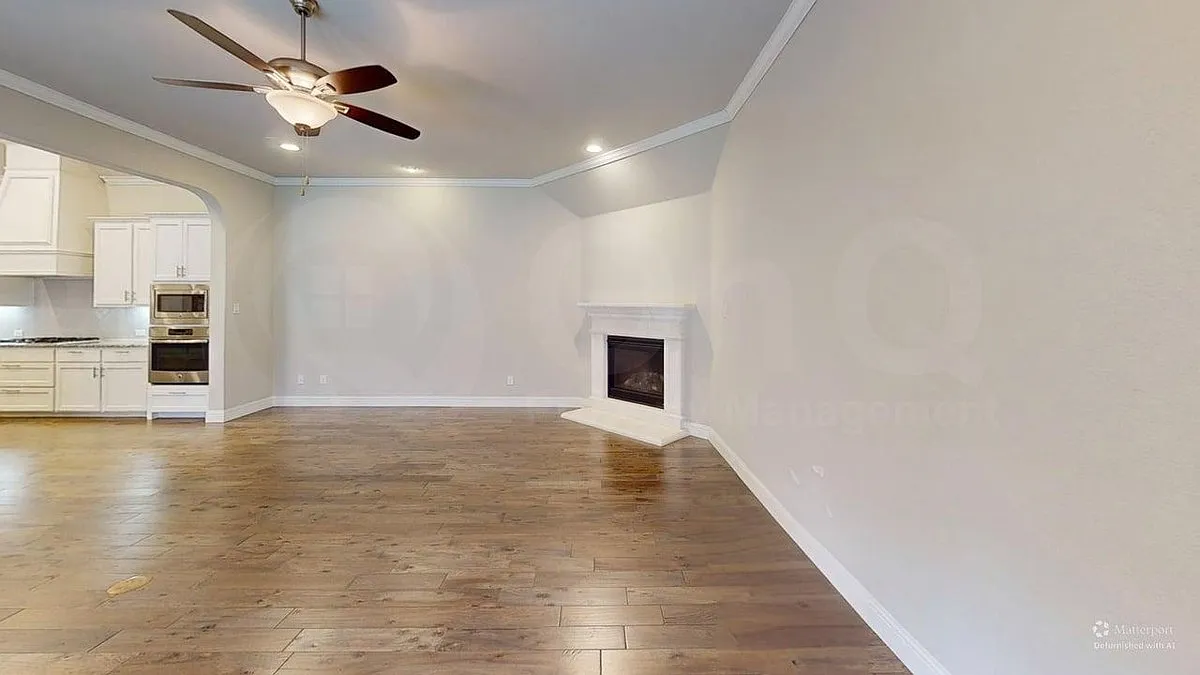 3 bed, 2.5 bath, 3147 sqft, $3,300 — Photo 4