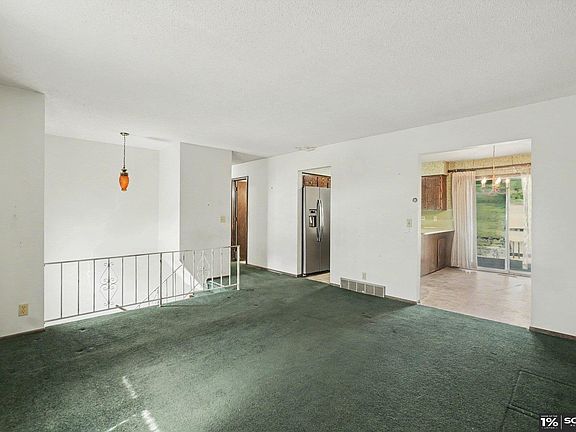 4th image of 9518 Sherwood Cir