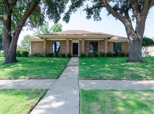 102 W Apollo Rd, Garland, TX 75040